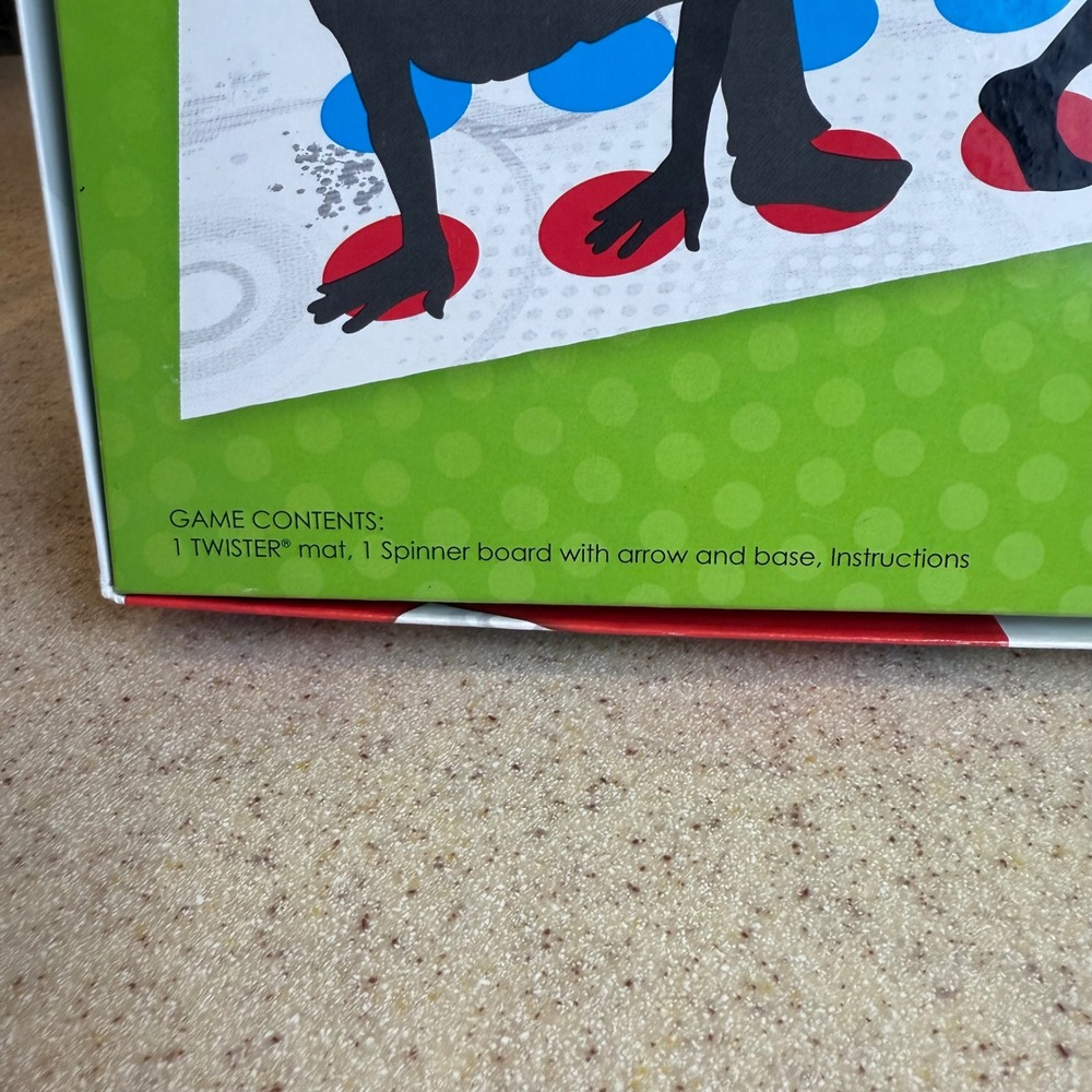 Hasbro Twister Classic Party Game 2012 Edition 2 More Moves Ages 6+ Complete - Picture 8 of 10